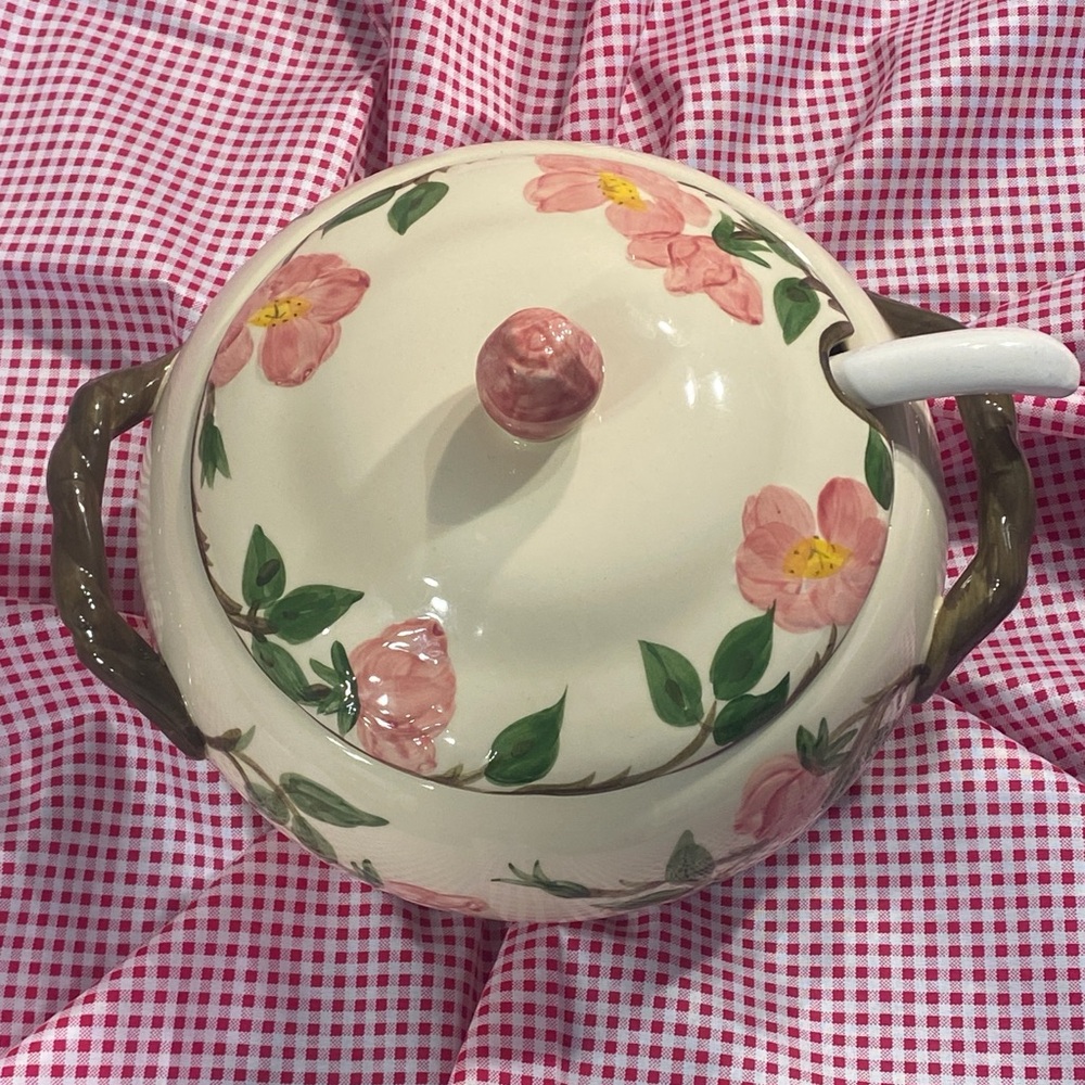 Large Pedestal Soup Tureen USA STAMP Desert Rose Franciscan